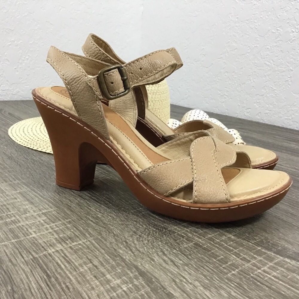 Nurture Tan Leather Heeled Sandals Scarlet Size 9.5